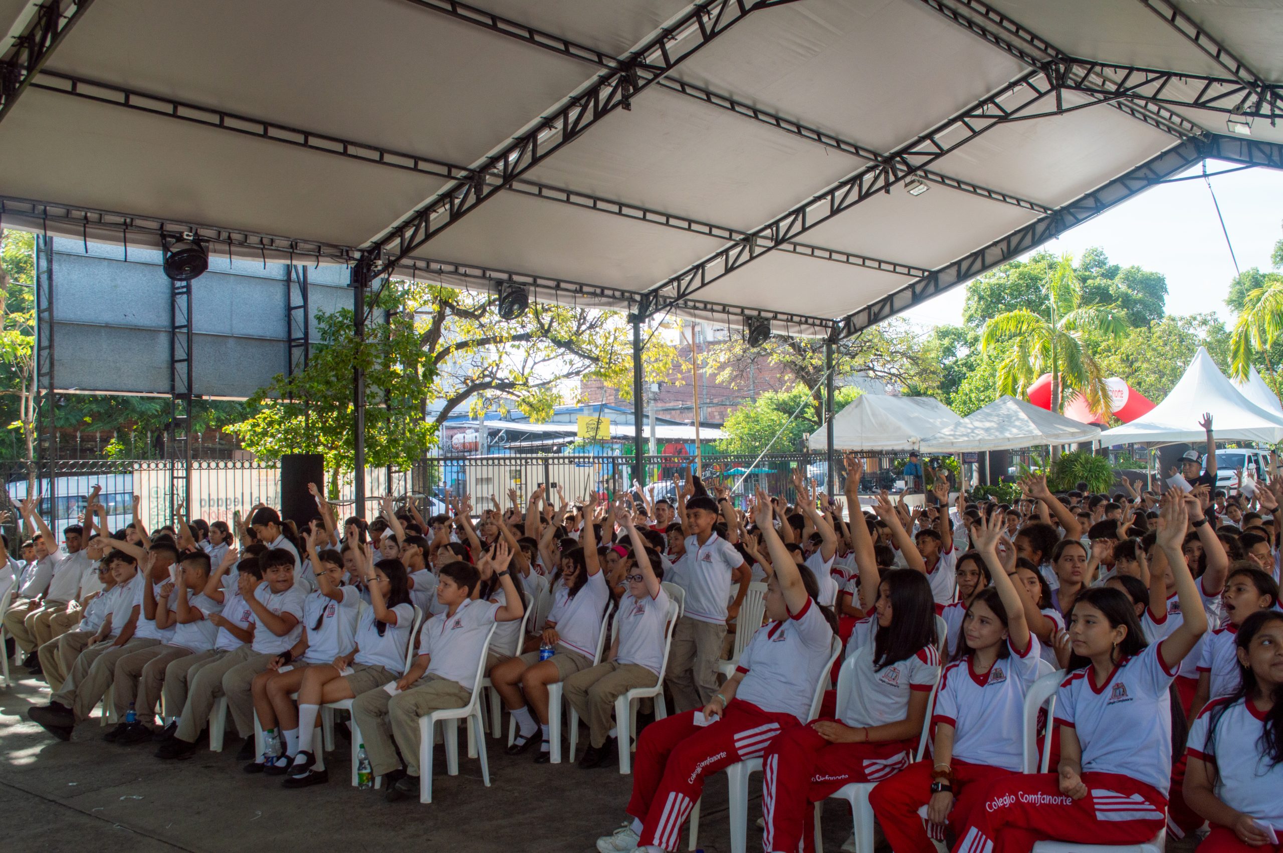 Festival CONEXCINE Cúcuta 2026 de Fedecajas con asistentes durante la programación audiovisual